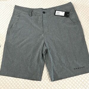 Oakley 5 pocket Hybrid 21 Shorts - 34 - New 🛍️